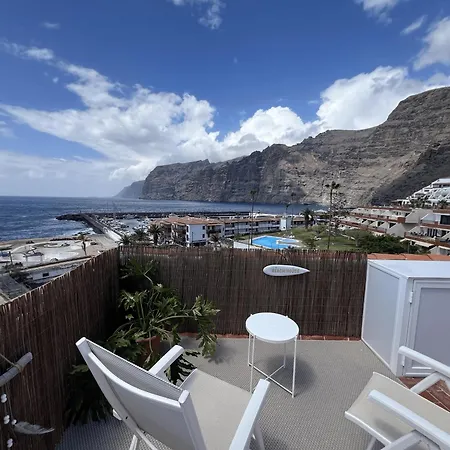 Yoso Tenerife אקנטילדו דה לוס גיגנטס
